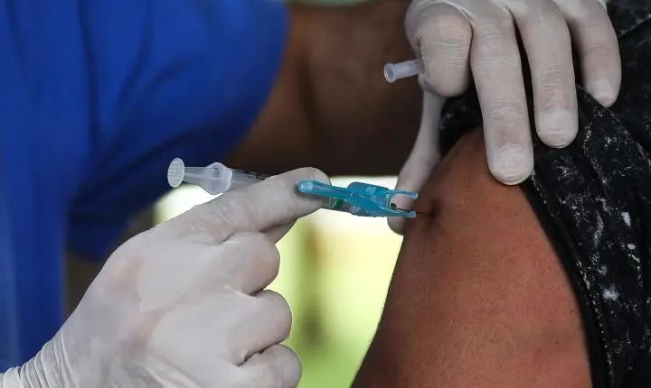 Gripe: Anvisa aprova nova vacina com 73% de eficácia 