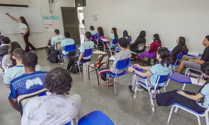 Pisa: Brasil reduz diferença para países ricos no desempenho escolar